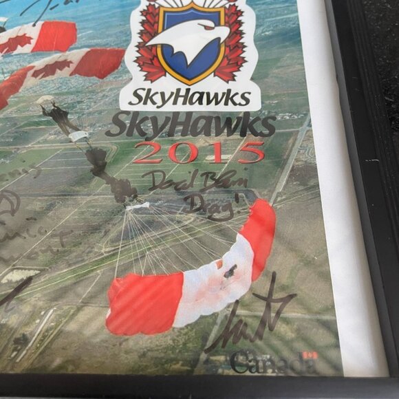 Skyhawks Canadian Armed Forces Parachute Team Framed Signed Picture 2015 - Picture 7 of 9